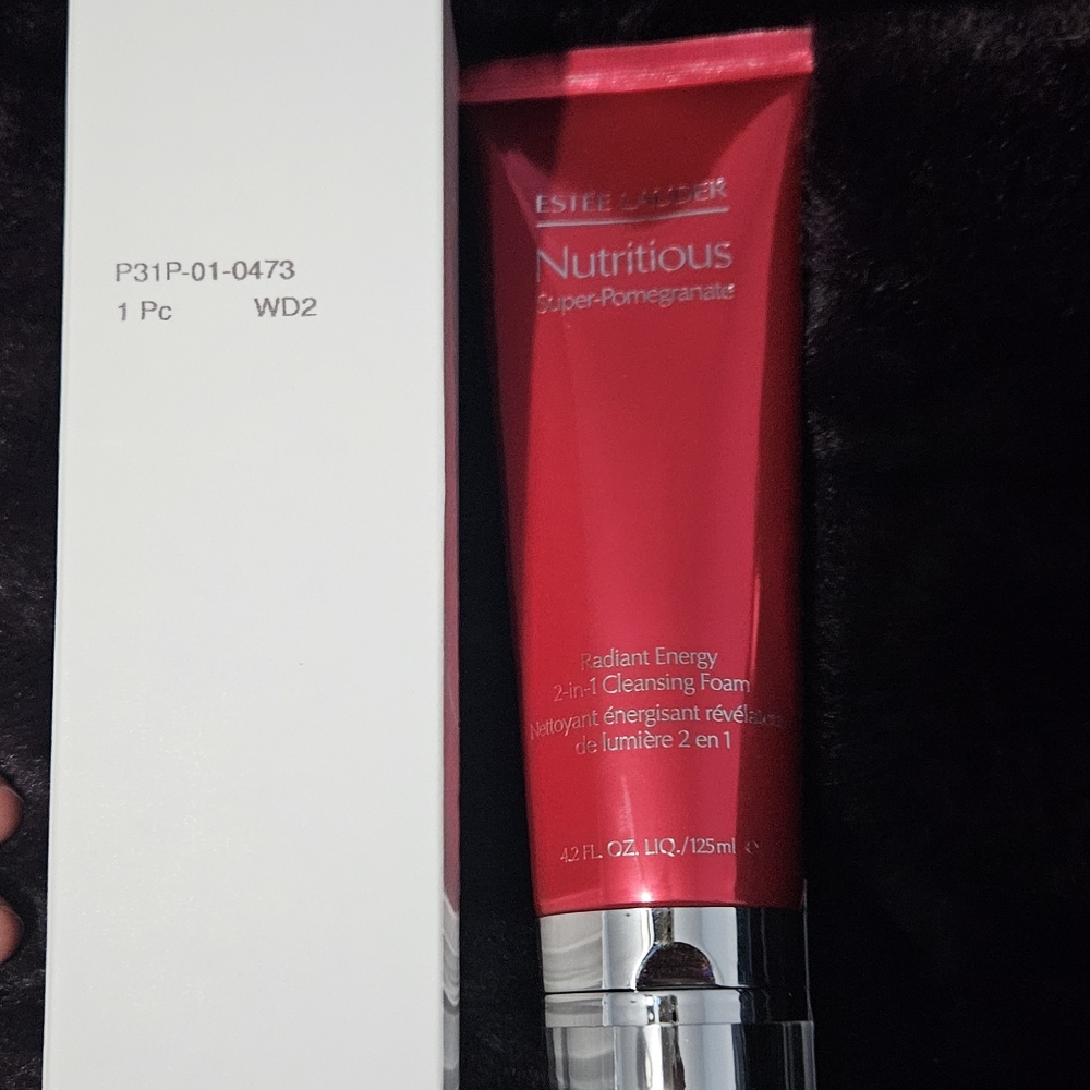 Estee Lauder Nutritious Super Pomegranate 2 - in - 1 Cleanser foam